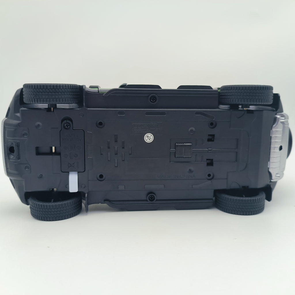 Qiyi 1:24 Scale Licensed Land Rover Defender Die-Cast Alloy Model Toy with Roof Accessories - Removable Fuel Cap, Foldable Mirrors, Opening Doors, Sound & Light, Pull-Back Function, Shock Absorption & Horn - Official Off-Road Vehicle Collection