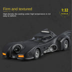 Batimóvil Qiyi de 1989, modelo de aleación fundida a presión, escala 1:32, con licencia. Incluye capota abatible, sonido e iluminación, función de retroceso y amortiguación. Colección de vehículos de la película.