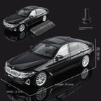 BMW 530Li Black Mamba, modelo estático de aleación fundida a presión, con licencia, escala 1:18: puertas que se abren, amortiguación, dirección, asientos ajustables y espejos plegables - Colección de sedanes de lujo