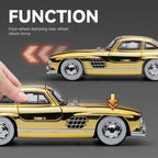 Chezhi 1:24 Chrome Edition Die-Cast Alloy Model - Compatible with Mercedes-Benz 300SL Gullwing - Classic Icon with Opening Doors, Sound & Light, Pull-Back Action, Shock Absorption & Interactive Steering Wheel
