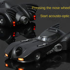 Batimóvil Qiyi de 1989, modelo de aleación fundida a presión, escala 1:32, con licencia. Incluye capota abatible, sonido e iluminación, función de retroceso y amortiguación. Colección de vehículos de la película.